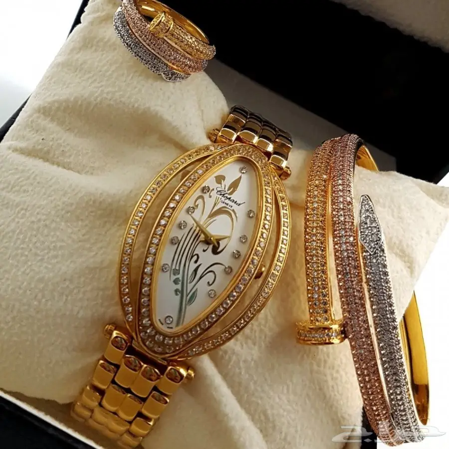 أطقم الماركات العالمية رجالي ونسائي 2018 (image 292)