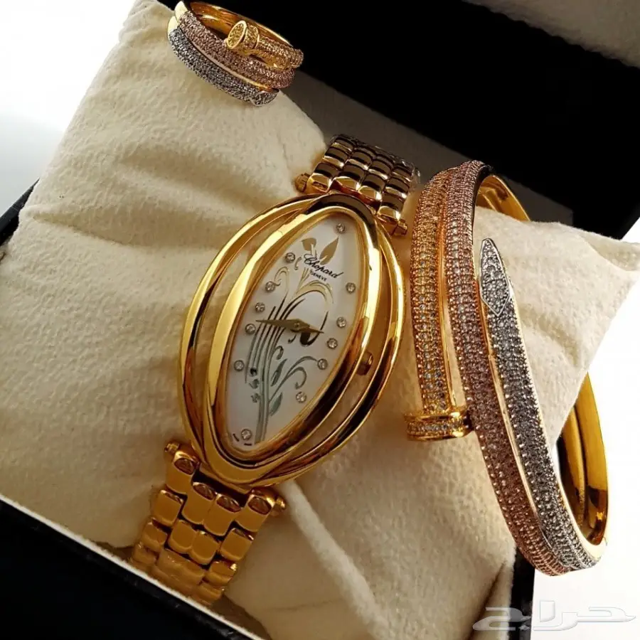 أطقم الماركات العالمية رجالي ونسائي 2018 (image 297)