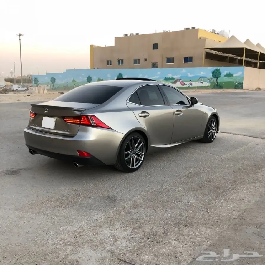 لكزس is F 2016 (image 6)