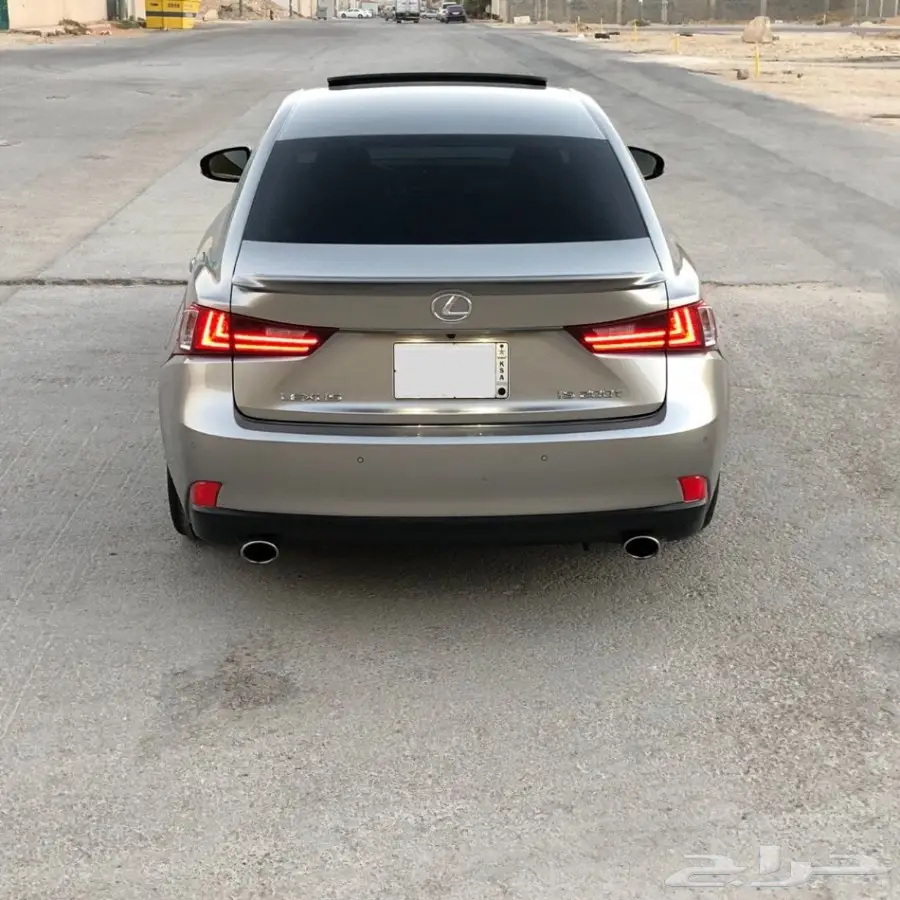 لكزس is F 2016 (image 8)