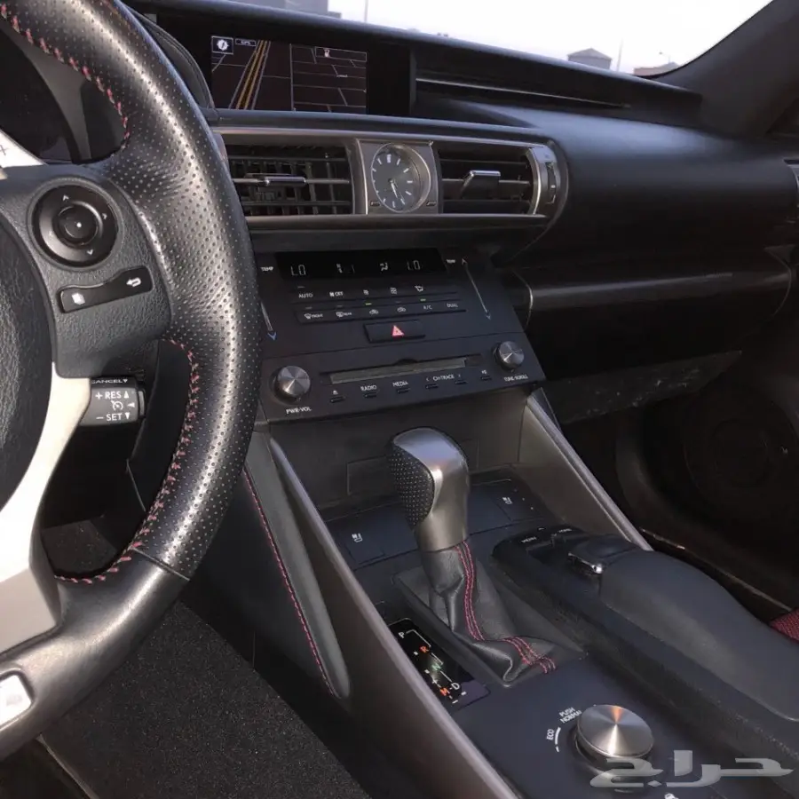 لكزس is F 2016 (image 11)