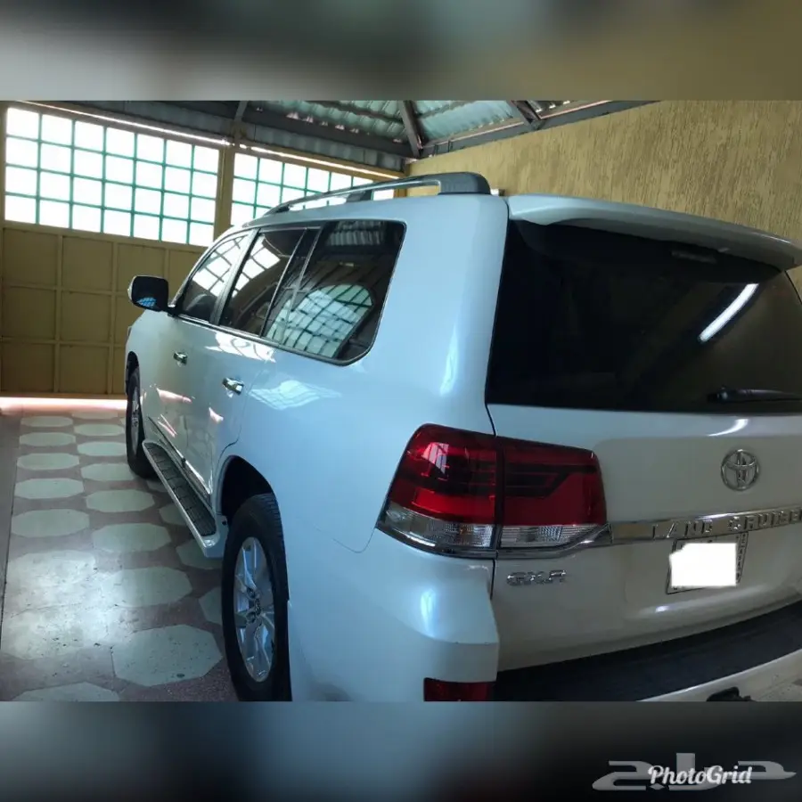 تويوتا لاند كروزر ديزل جي اكس ار 3 موديل 2017