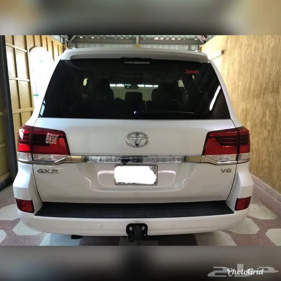 تويوتا لاند كروزر ديزل GX460 - موديل 2017 - حالة ممتازة! (image 8)