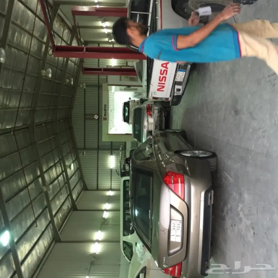 ورشة سيارات متكامله للبيع