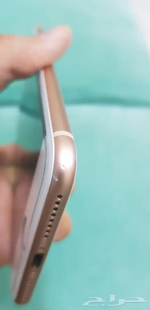 ايفون 8 بلص 64 قيقا ذهبي  (image 3)