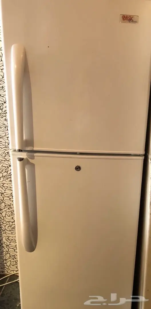 ثلاجة للبيع