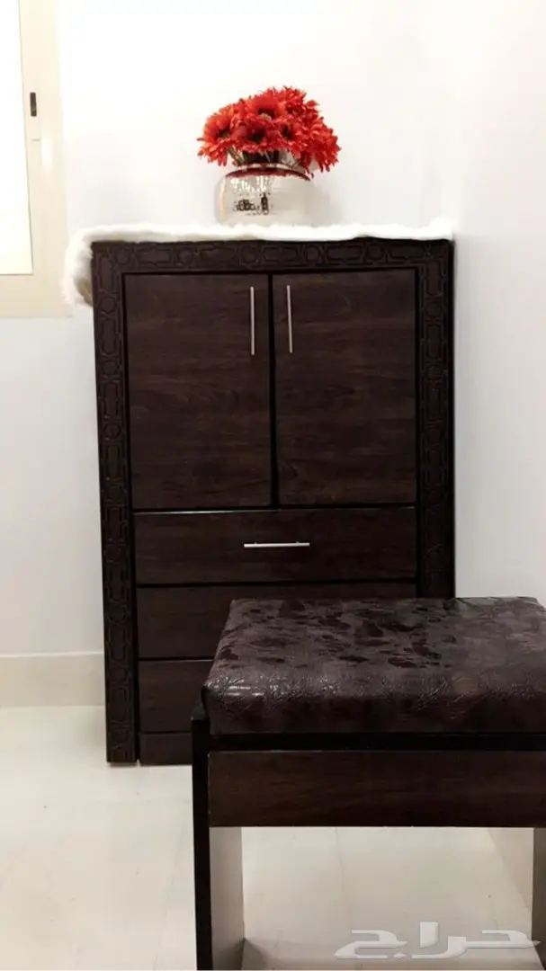 غرفه نوم شبه جديده للبيع (image 4)