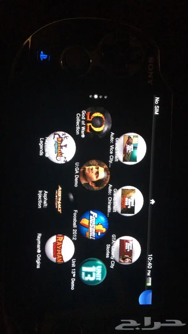 بلايستيشن ps vita مع 12 لعبه قويه و ذاكره 16  (image 3)