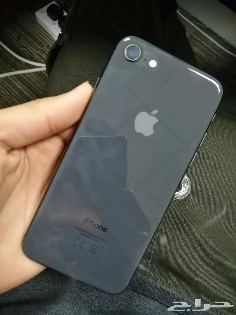 أيفون 8 اسود العادي 64 قيقا استخدام اسبوعين