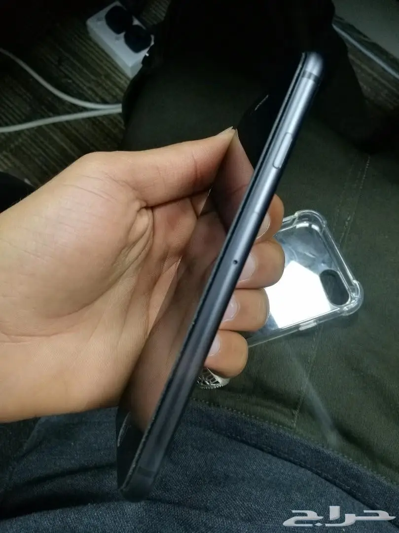 أيفون 8 اسود العادي 64 قيقا استخدام اسبوعين (image 2)