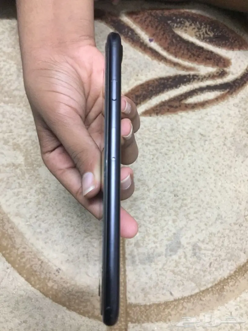 ايفون 7 اسود مطفي 128 جيجا