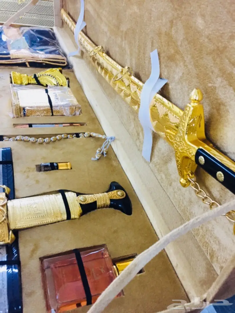 طقم هدية فاخر ويجمل بكل تفاصيله شاهد الصور  (image 4)