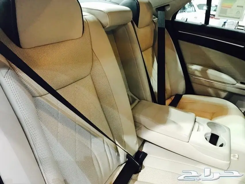 كرايزلر - C300 -اكزكتيف فل- 2017 -كميه محدوده (image 22)