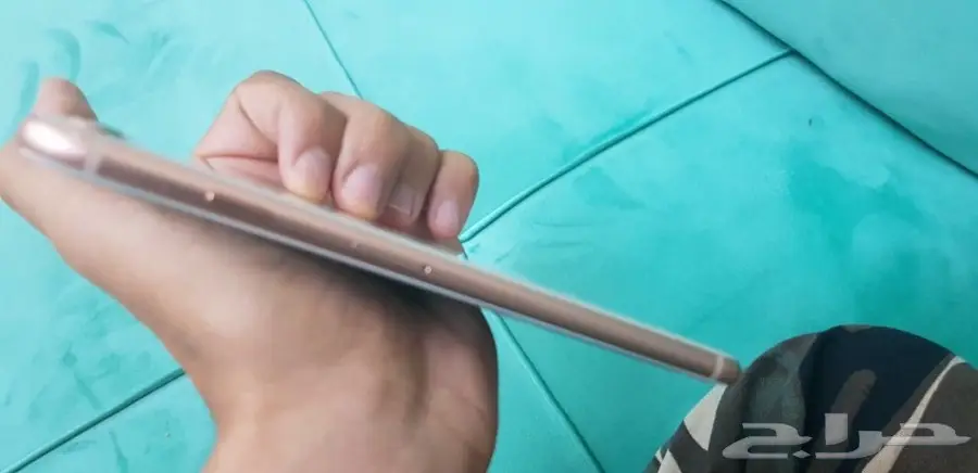 ايفون 8 بلص 64 قيقا ذهبي  (image 5)