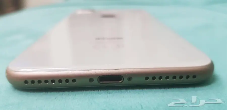 ايفون 8 بلص 64 قيقا ذهبي  (image 8)