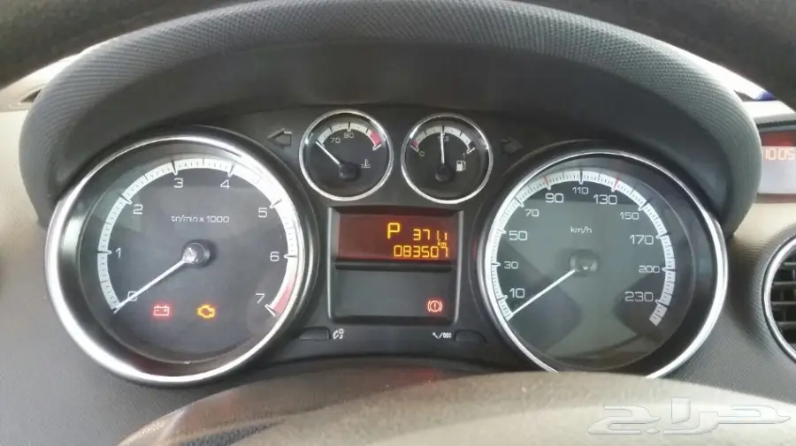 للبيع سياره بيجو (image 1)