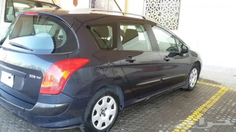 للبيع سياره بيجو (image 12)