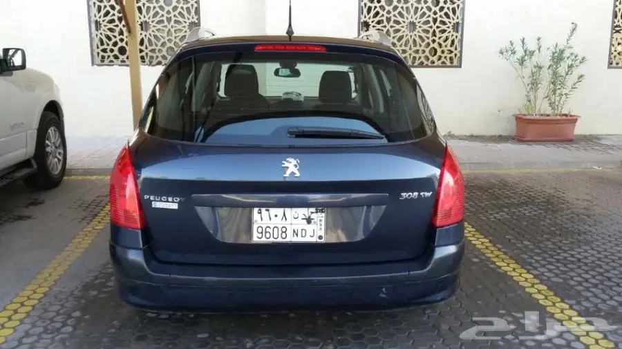 للبيع سياره بيجو (image 14)