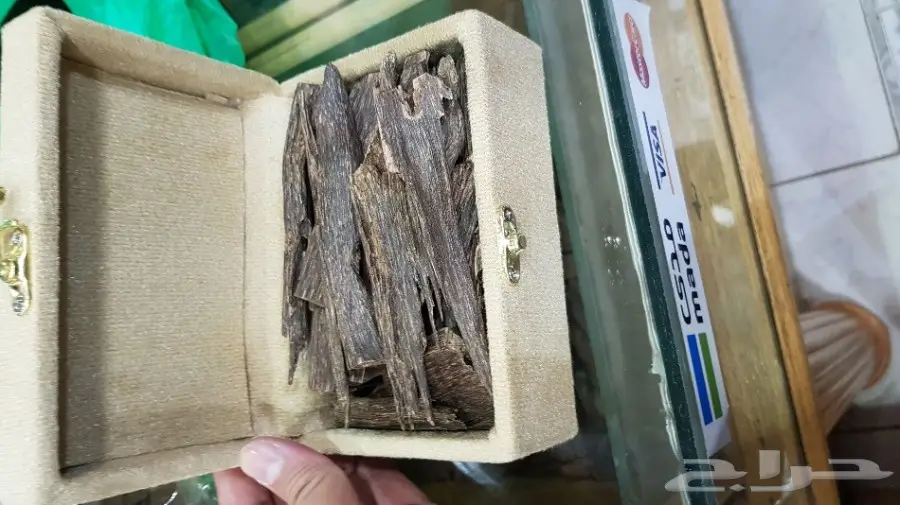 عود هندي فاخر تربل سوبر ودهن عود هندي (image 1)