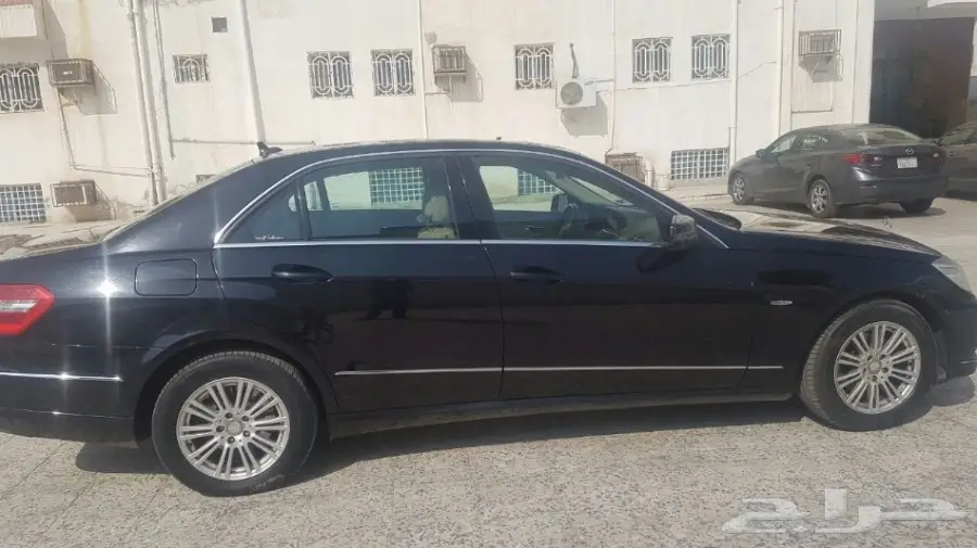 مرسيدس E200 ELEGANCE  موديل 2011  (image 2)