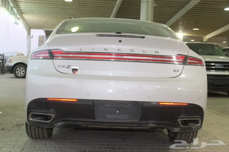لنكولن M K C 2015 جيب ---M K Z سيدان- M K S (image 2)