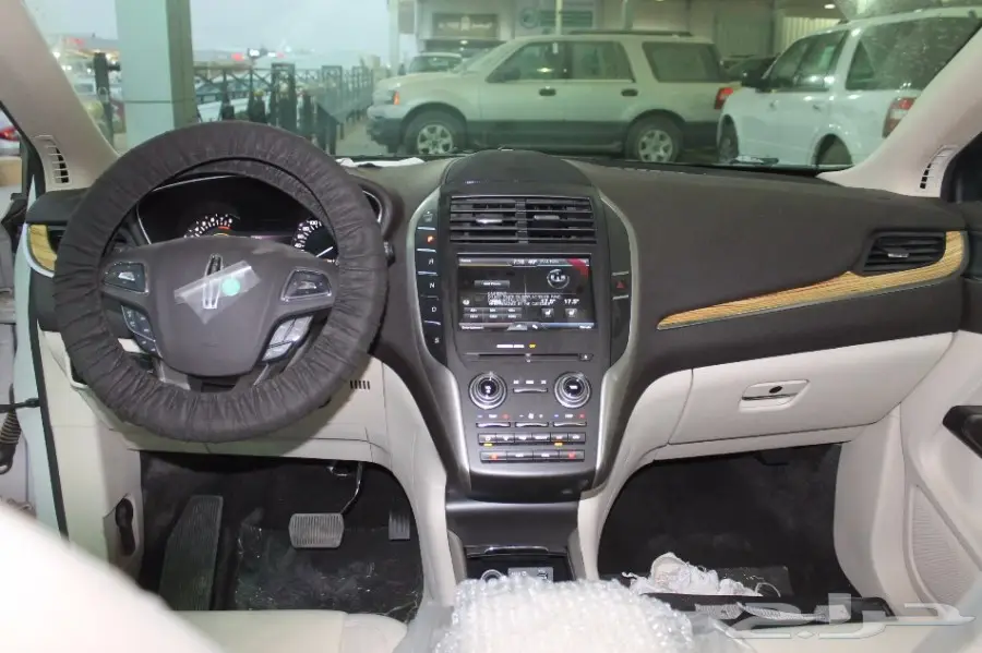 لنكولن M K C 2015 جيب ---M K Z سيدان- M K S (image 17)