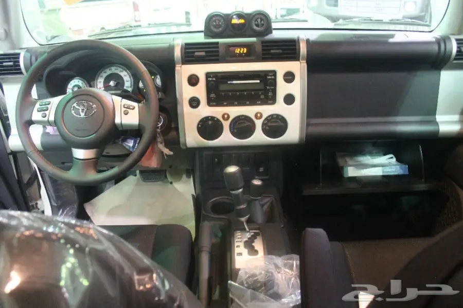 تويوتا اف  جي2 موديل 2017 سعودي فل كامل (image 12)