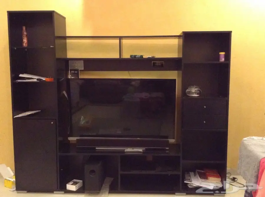 دولاب تلفزيون عصري - فرصة لا تُفوّت!