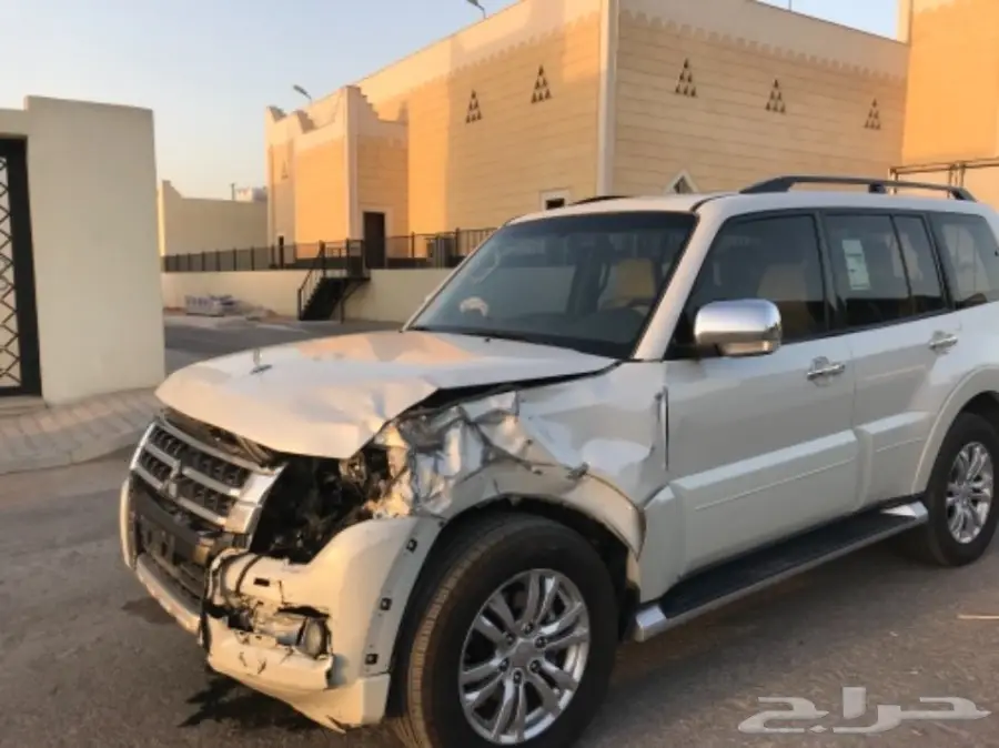 باجيرو 2015 مصدوم - فرصة رائعة!