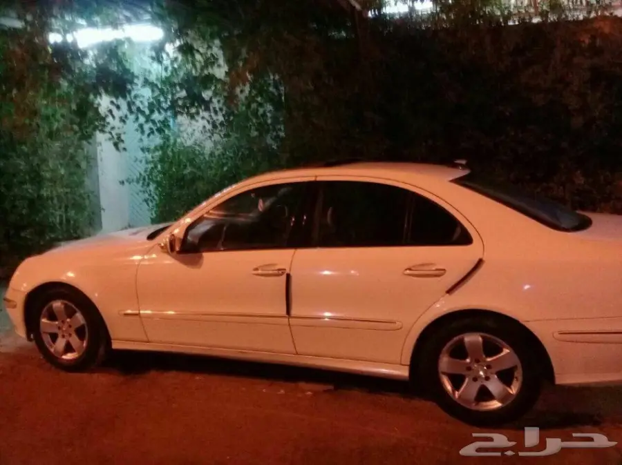 مرسيدس e200 للبيع 2004 قمه النظافه  (image 1)