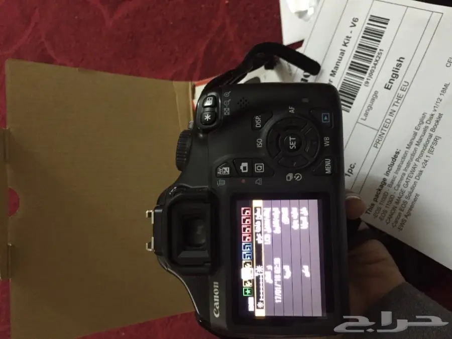 كانون D1100  شبه جديدة