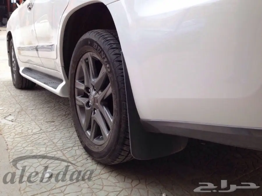 تشطيب لكزس كلاسيك فاخر: خشب أصيل (image 11)