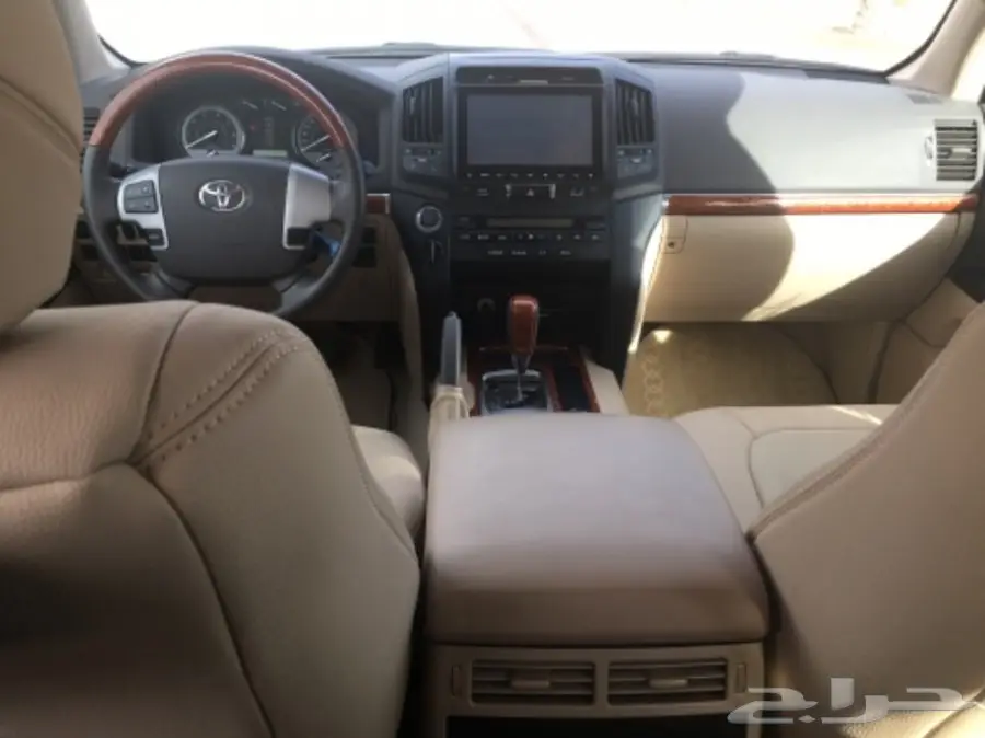 لاند كروزر جي اكس ار فل كامل موديل 2015 (image 1)