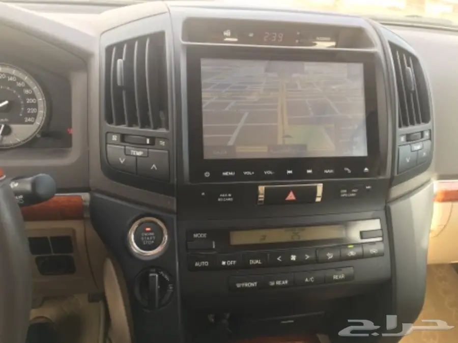 لاند كروزر جي اكس ار فل كامل موديل 2015 (image 8)