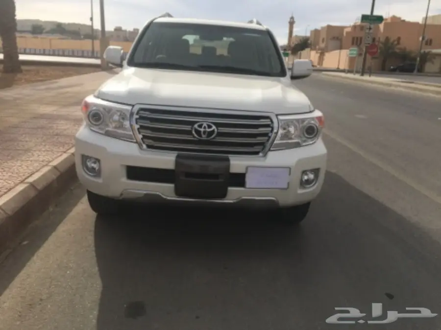 لاند كروزر جي اكس ار فل كامل موديل 2015 (image 14)