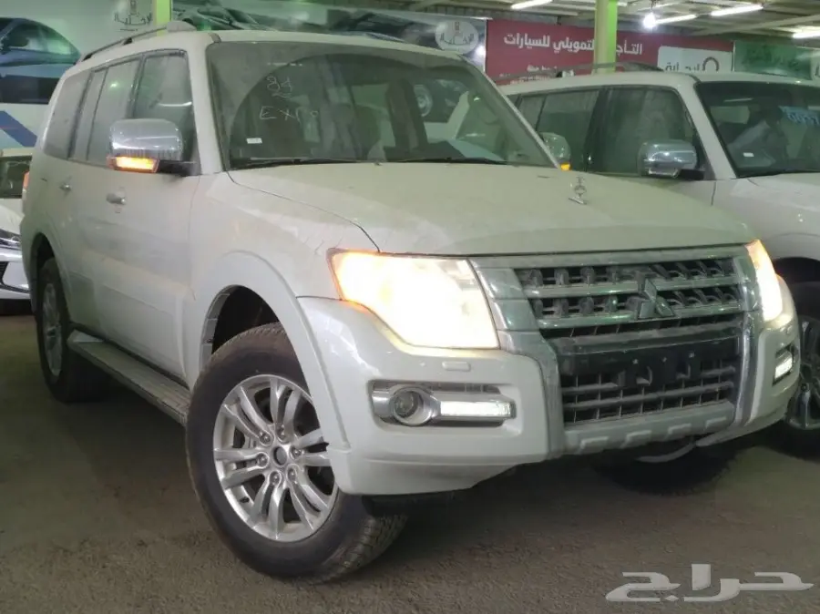 ميتسوبيشى باجيرو   فل كامل خليجى موديل 2017