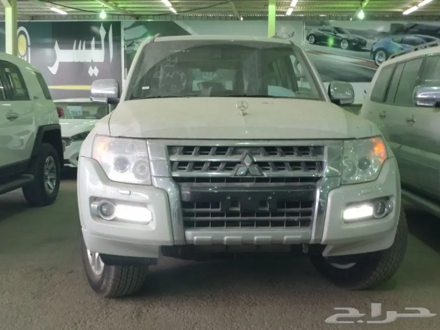 ميتسوبيشى باجيرو   فل كامل خليجى موديل 2017 (image 3)