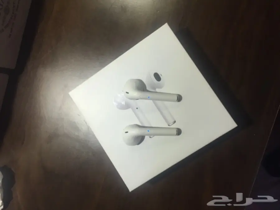 مزاد لمده ساعه على سماعه ابل ايربوردز