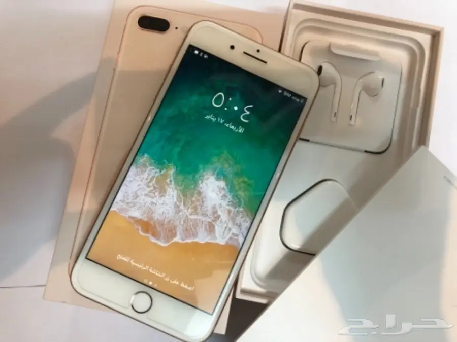 ايفون 8 بلس 64 قيقا ذهبي 