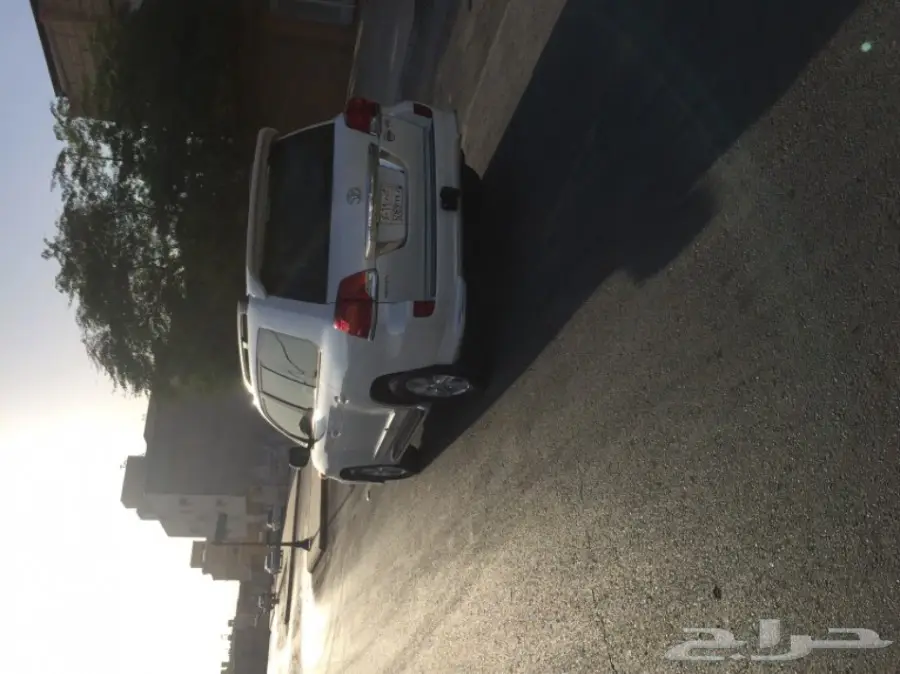 تويوتا لاندكروزر GXR 2015  فل كامل (image 1)