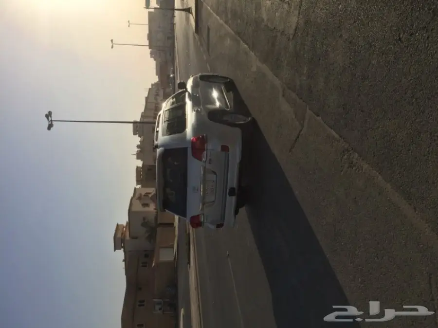 تويوتا لاندكروزر GXR 2015  فل كامل (image 8)