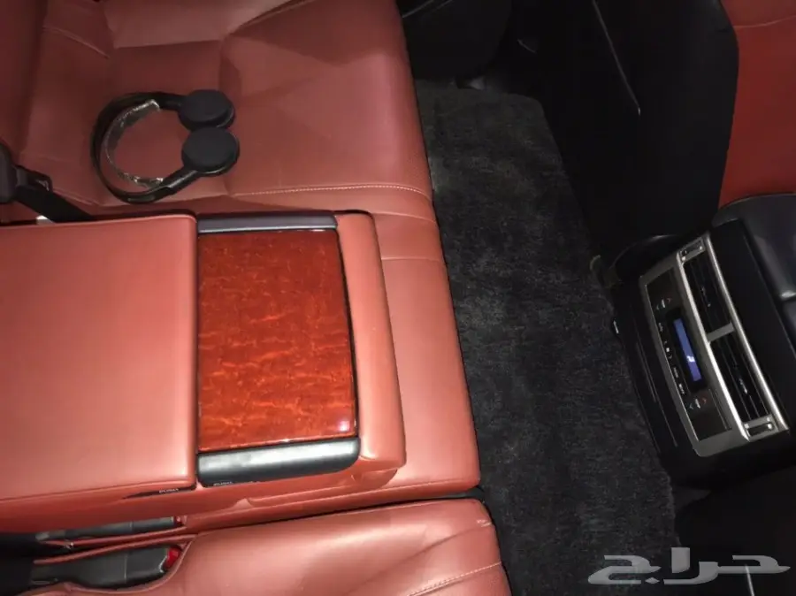 لكزس ال اكس 570 ذهبي 2015 فل كامل - معرض سما2 (image 11)