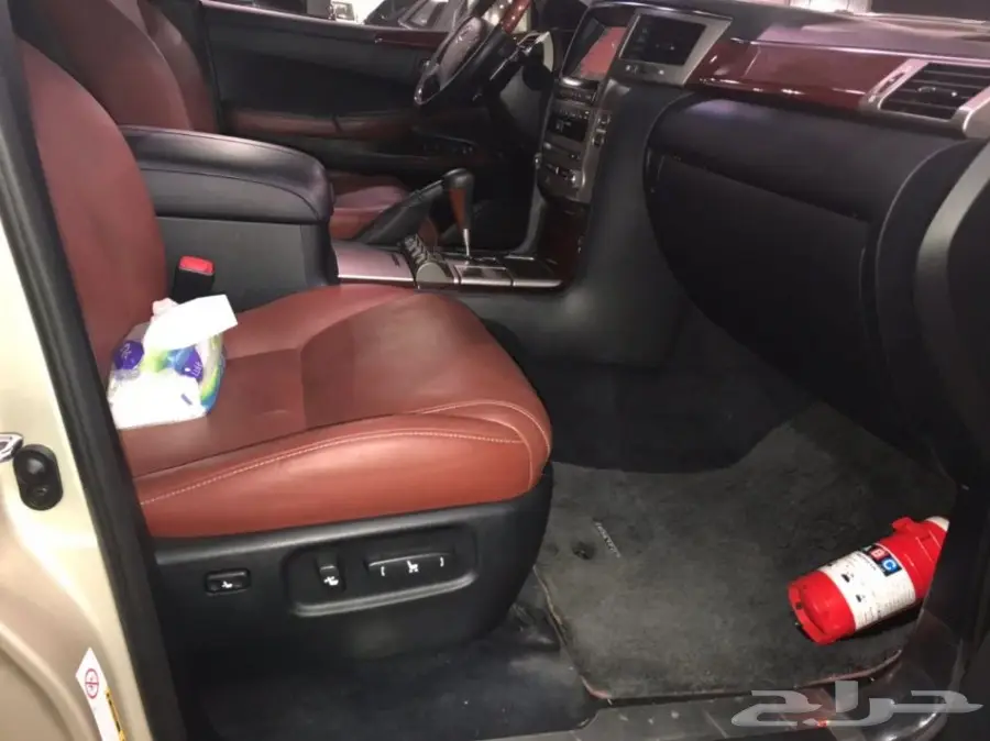 لكزس ال اكس 570 ذهبي 2015 فل كامل - معرض سما2 (image 18)