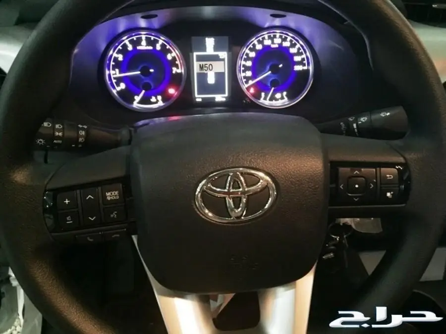 هايلوكس الساير 2017 عادي - مكيف خلفي وكاميرا (image 5)