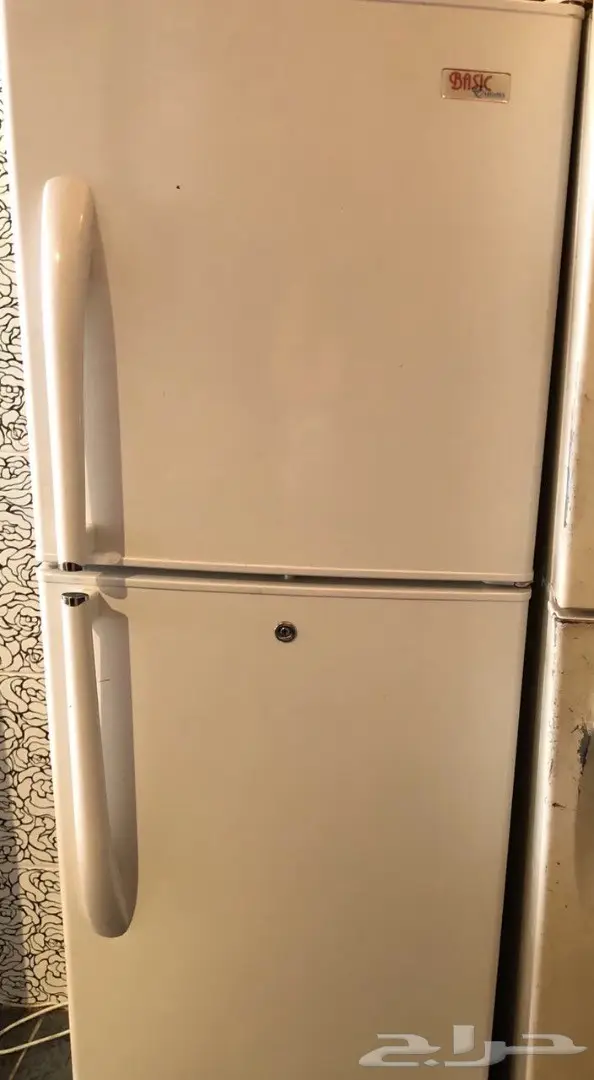 ثلاجه للبيع