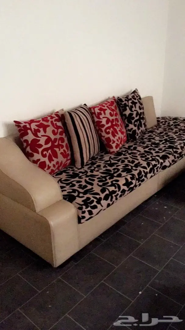 مكيف وجلسه للبيع المستعجل عالسوم