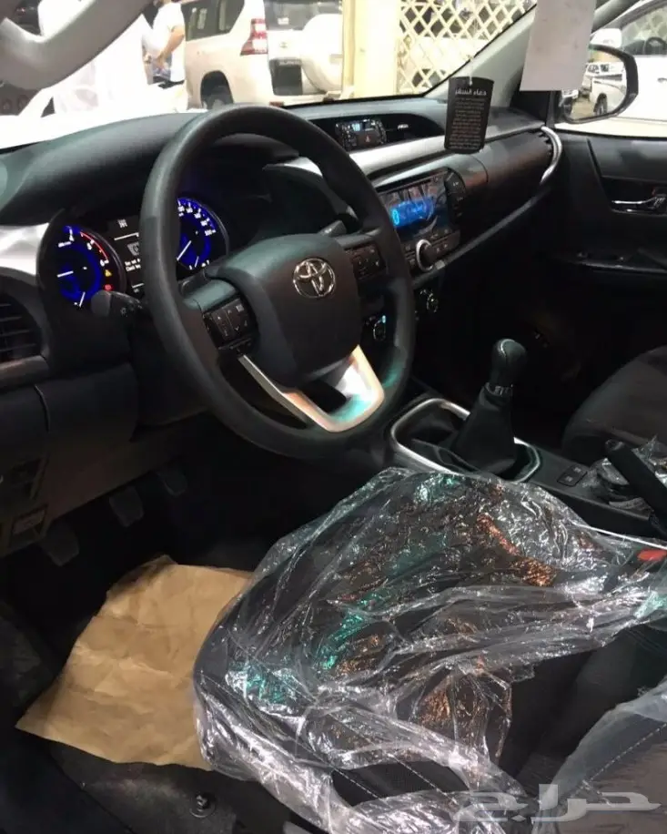 تويوتا هايلوكس ديزل دبل موديل 2017 (image 5)