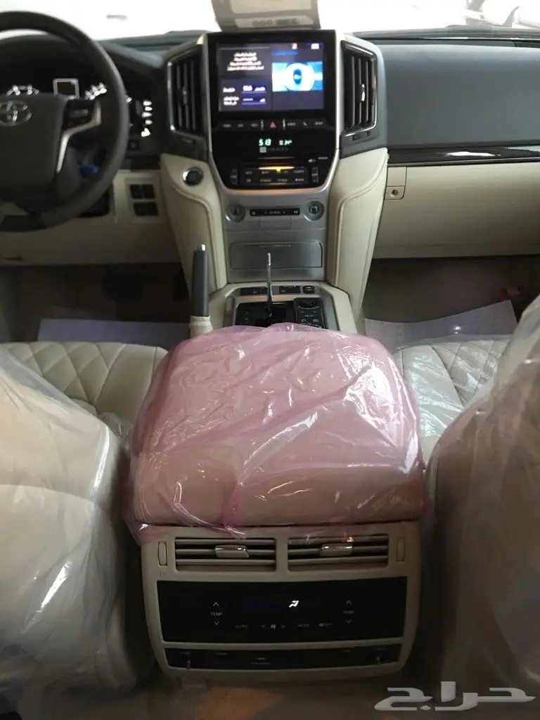 لاند كروزر-VXS -فى اكس اس-2018 - 8 سلندر 5.7 (image 5)