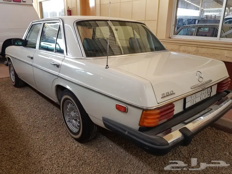 سيارة قديمة تراثية  1975 (image 1)