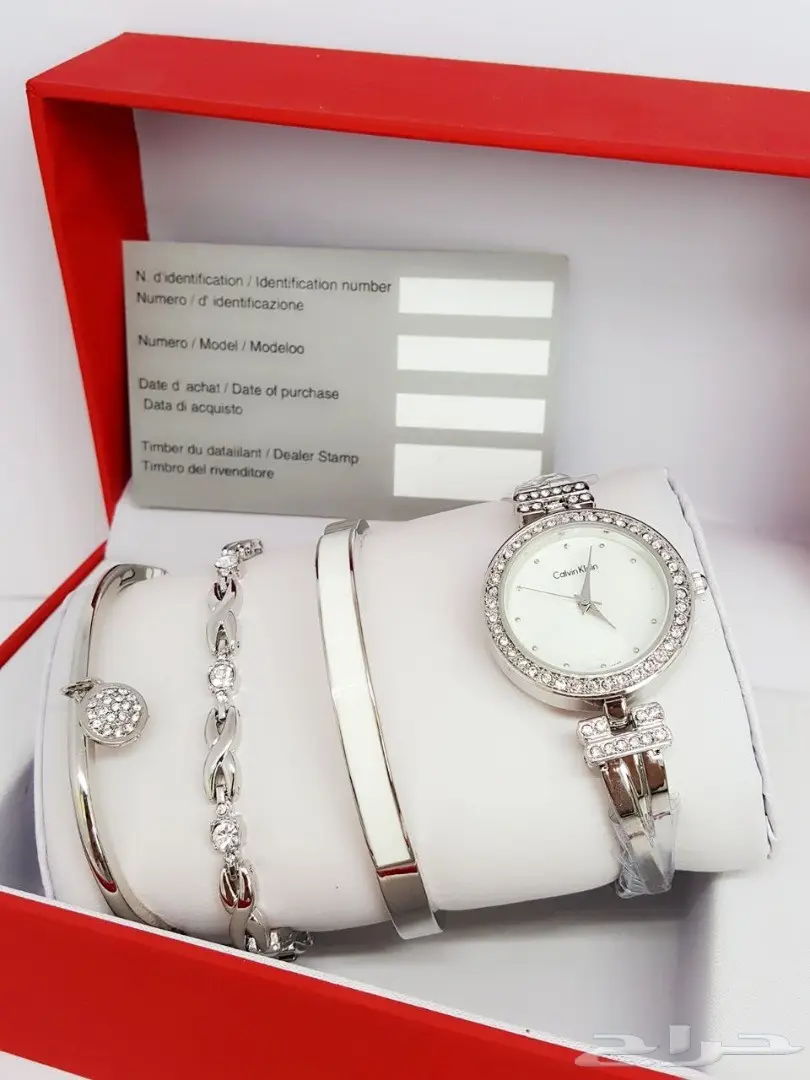 أطقم كالفن كلاين النسائية الجديدة - ألوان مذهلة! (image 12)